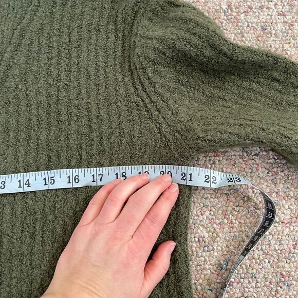 L.L. bean knit boucle wool-blend sweater - Picture 7 of 7